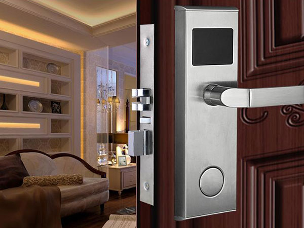 双湖24小时上门开锁公司